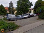 Seat i Uppsala har fått en stenskottsskada. Mobilglas åkte ut till kund för att laga. Fotografi: Google
